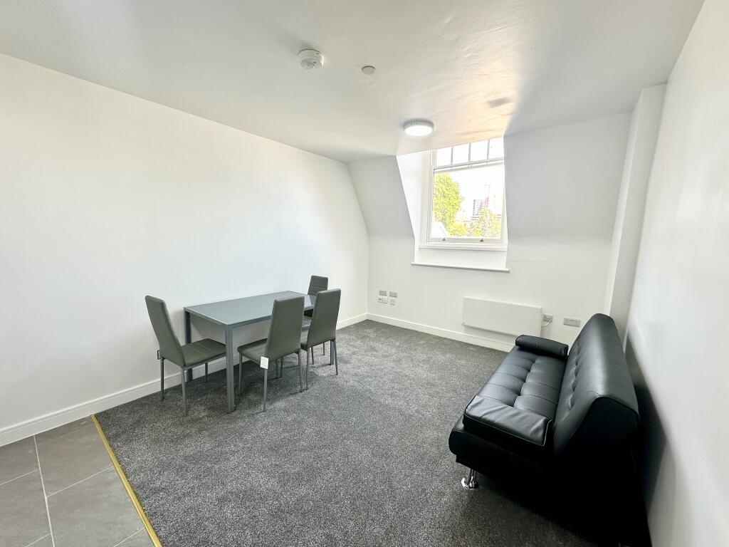 5 Bed Flat, Castle Edge, NG7 photo 5