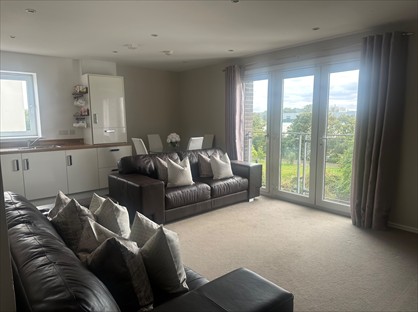 2 Bed Flat, Arneil Drive, EH5