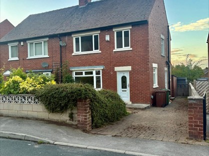 3 Bed Semi-Detached House, Oakfield Crescent, WF11