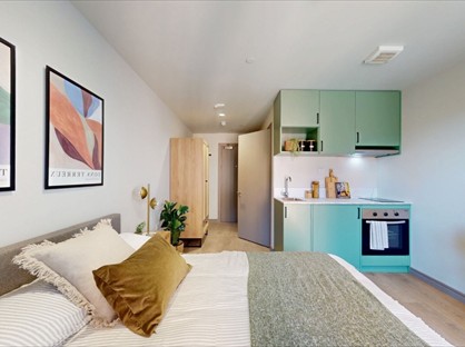 Studio Flat, Liberty House, TW13