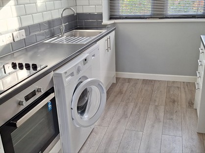 1 Bed Flat, The Old Mill House, BA13