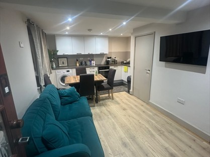 1 Bed Maisonette, Amatola House, CB8