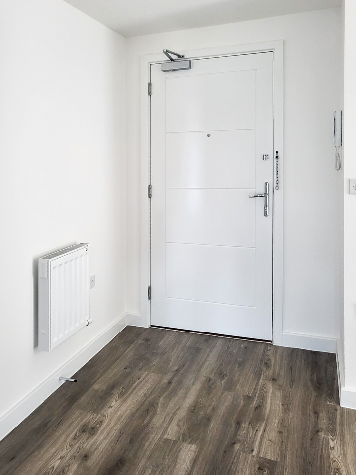 2 Bed Flat, John Thornycroft Road, SO19 photo 5