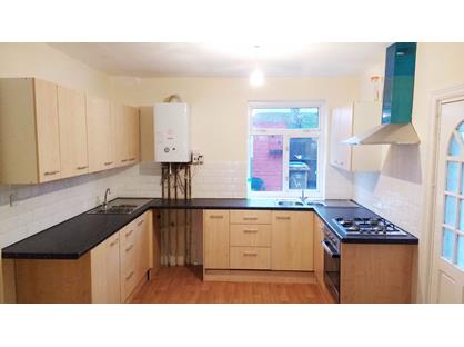 4 Bed Terraced House, Hugh Oldham Drive, M7