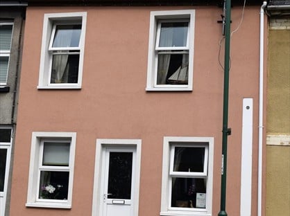 3 Bed Terraced House, Marine Street, NP23