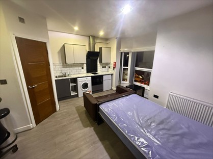 Studio Flat, Pershore Road, B29
