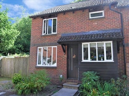 1 bed terraced house for rent in 1 Bed End Terrace, Overthorpe Close, GU21