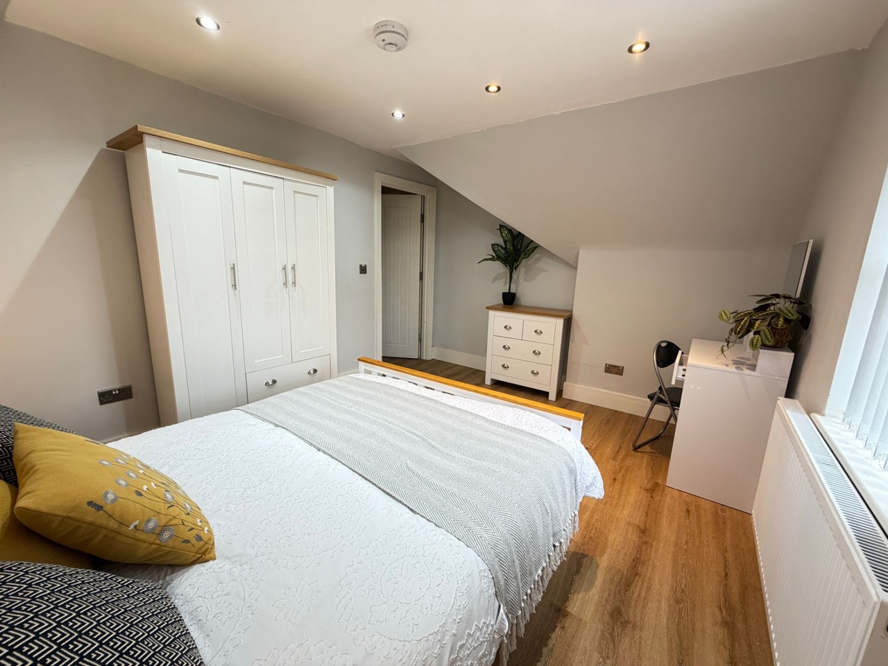 3 Bed Flat, Stanmore Road, B16 photo 4