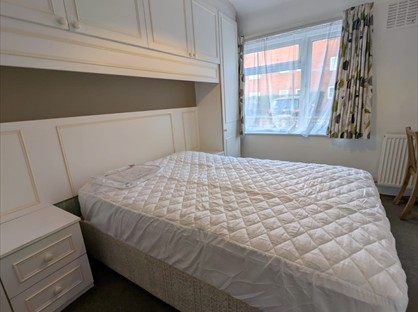 3 Bed Semi-Detached House, Kelso Gardens, LS2