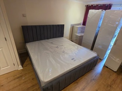 Room in a Shared House, Buttercup Close, UB5