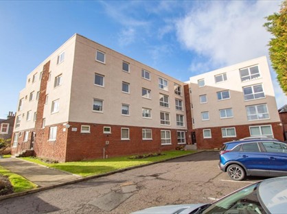 3 Bed Flat, Brisbane Street, KA30