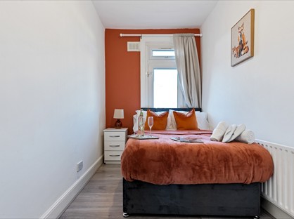 2 Bed Flat, Stanthorpe Road, SW16