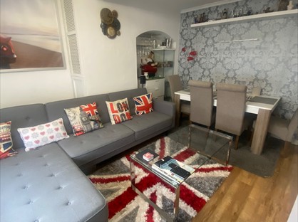 2 Bed Semi-Detached House, Hunston Road, SM1