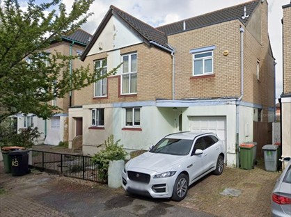 Room in a Shared House, Redstart Close, E6