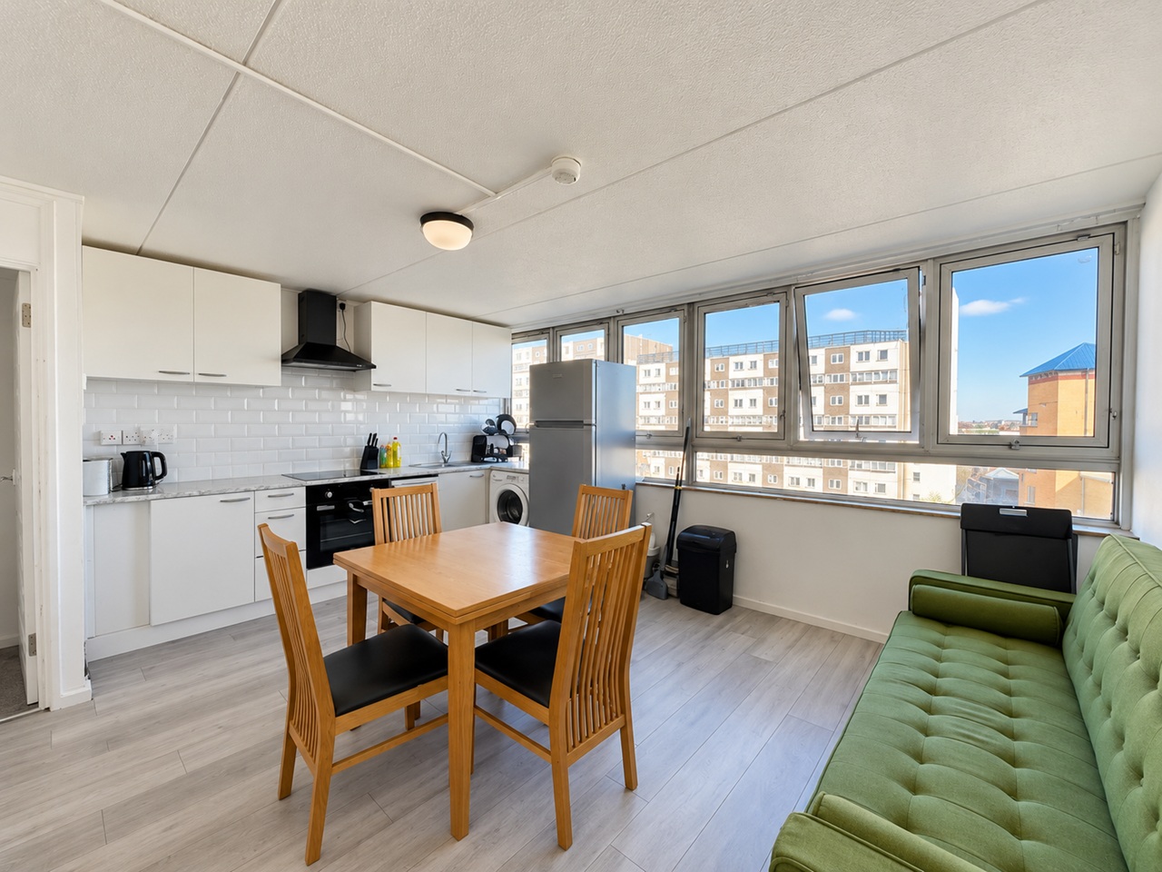 4 Bed Flat, Charlotte Despard Avenue, SW11