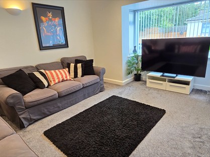 4 Bed Semi-Detached House, Redesdale Place, LS16