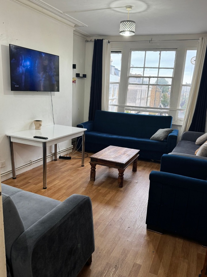 London - Room in a Shared House, London, N1 - To Rent Now for £900.00 p/m