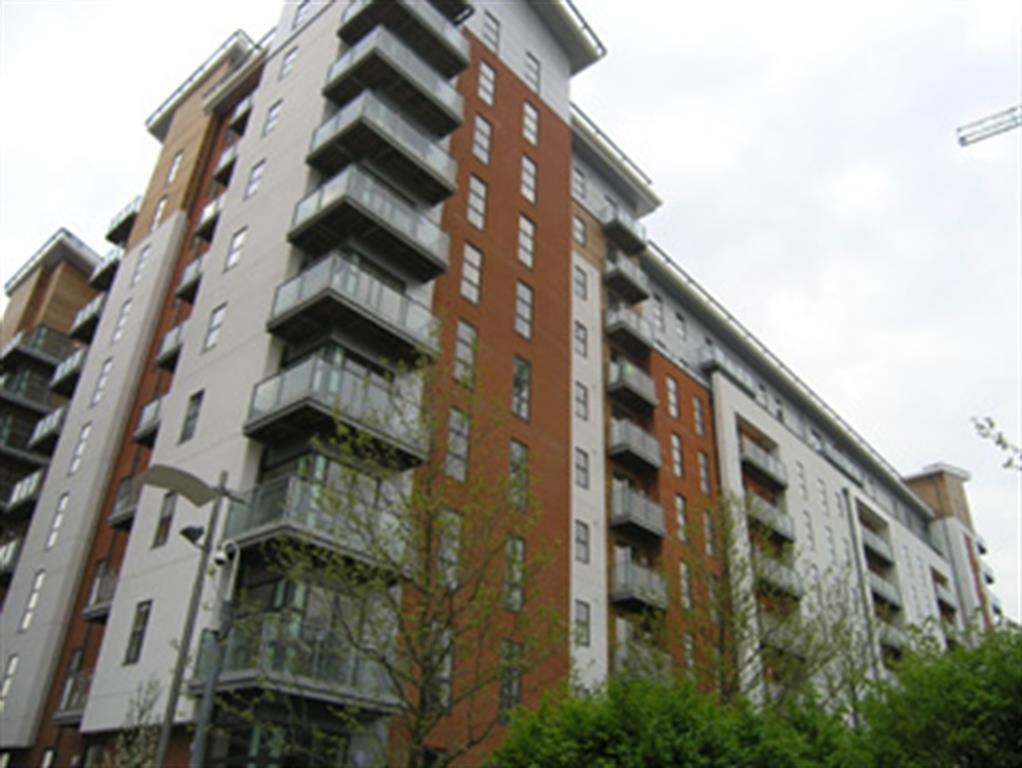 2 Bed Flat, Barton Place, M4
