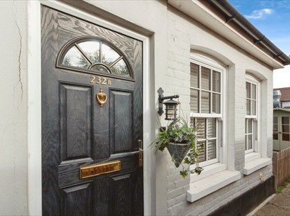 1 Bed Flat, Fleet Road, GU51