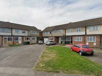 Studio Flat, Maxwell Road, TW15