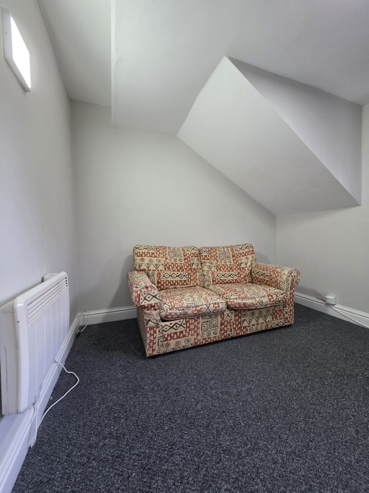 2 Bed Flat, Lower Cathedral Road, CF11 photo 3