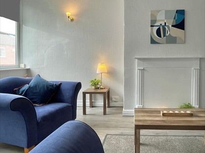 Studio Flat, Hawksworth Grove, LS5