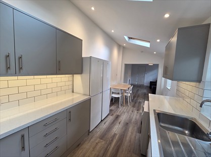 4 Bed Terraced House, Exon Street, SE17