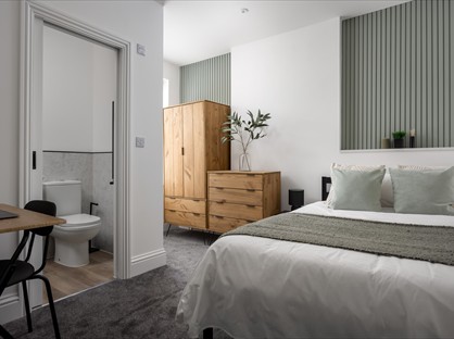 Room in a Shared House, Calton Road, GL1