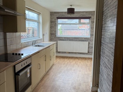 4 Bed End Terrace, Newhaven Terrace, DN31