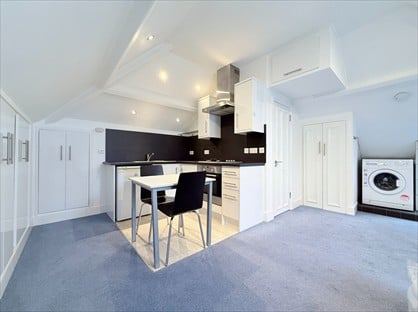 Studio Flat, Dartmouth Road, NW2