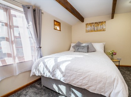 1 Bed Detached House, Burton Road, LN1