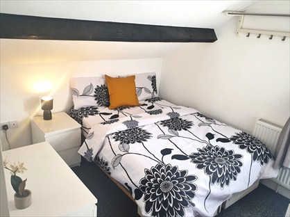 Studio Flat, Station Street, WS3