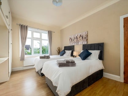 2 Bed Flat, Weelsby Road, DN32