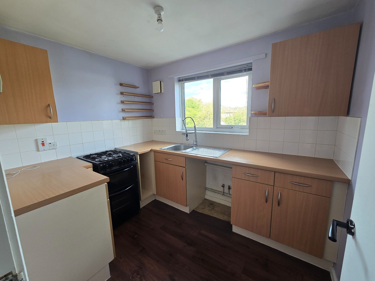 1 Bed Flat, Headford Close, CB5 photo 3
