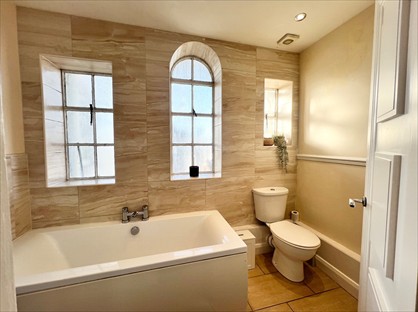 2 Bed Flat, Lord Street, PR8