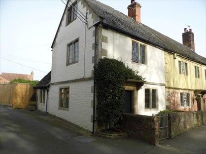 2 Bed End Terrace, High Street, SN12