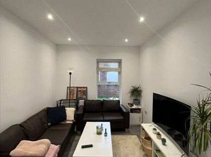 3 Bed Flat, Grande Parade, N4