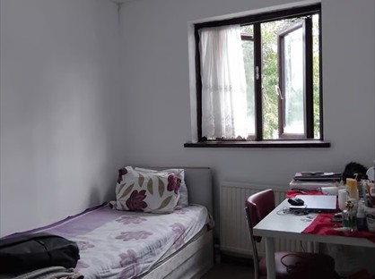 Room in a Shared House, Brownlow Road, E7