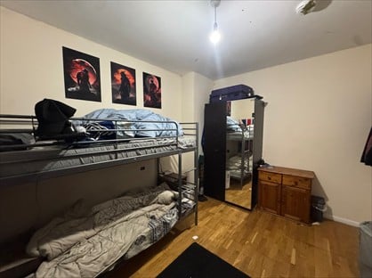 Room in a Shared House, Wood Lane, RM8