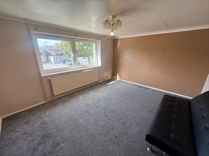 2 Bed Flat, Edgar Road, TW4