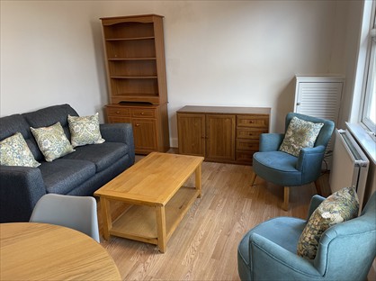 1 Bed Flat, Hampton Hill, TW12