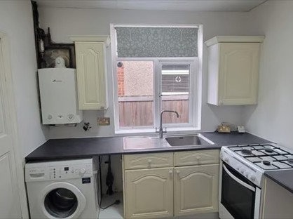 3 Bed Bungalow, Philip Road, RM13