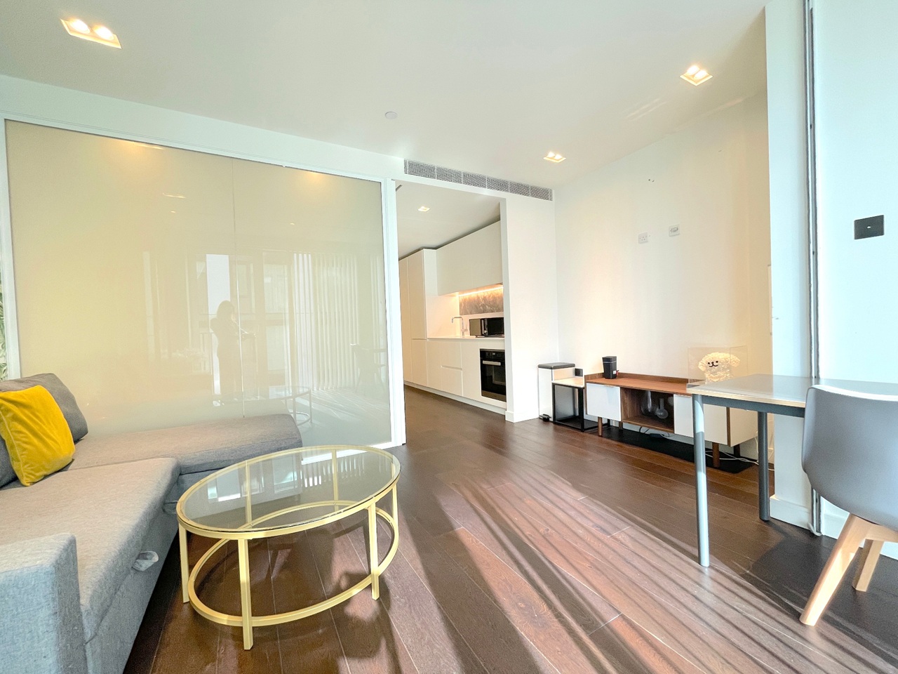 Studio Flat, Casson Square, SE1, N1 7GU