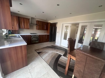 3 Bed Semi-Detached House, West Way, TW5