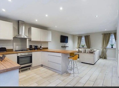 3 Bed Semi-Detached House, Campbell Close, BL8