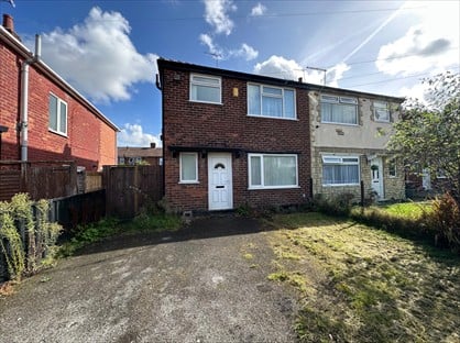 3 Bed Semi-Detached House, Girton Close, CH65