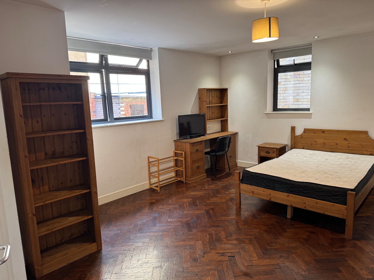 Additional image 3 of Studio Flat, Commercial Street, S1, N1 7GU