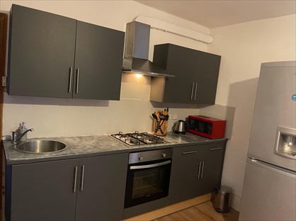 Studio Flat, Mcleod Road, SE2