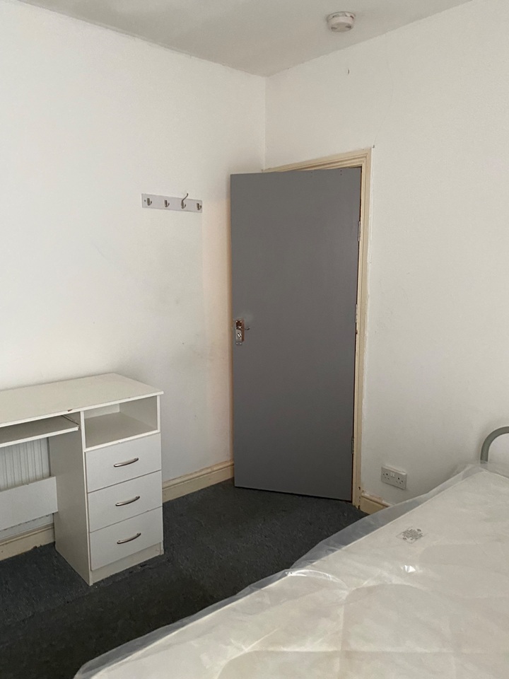 Additional image 2 of Room in a Shared House, City Road, B17, N1 7GU