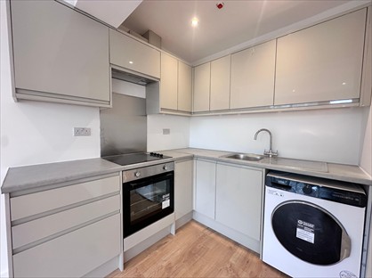 2 Bed Flat, Church Path, CR0